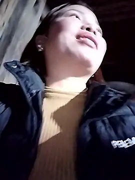 Annaacutee online show from January 9, 1:15 pm