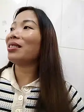 Snapshot of Annaacutee chatting on October 19, 11:45 am Annaacutee online show from October 19, 11:45 am