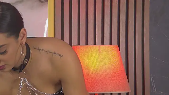 Kimberlymav online show from April 22, 2:14 pm