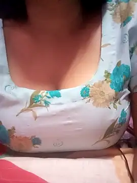 Snapshot of TINASONI chatting on October 4, 2:11 pm TINASONI online show from October 4, 2:11 pm