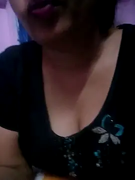Snapshot of TINASONI chatting on October 2, 1:49 pm TINASONI online show from October 2, 1:49 pm