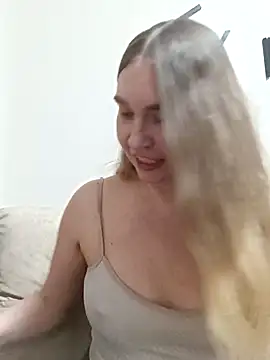 KisaVixen online show from March 15, 6:54 pm