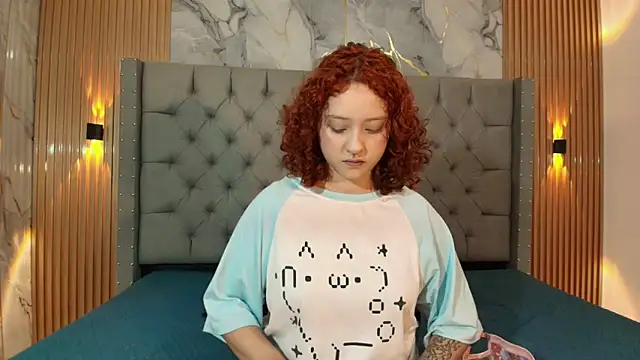 Snapshot of Suxan_White_ chatting on October 3, 12:10 pm Suxan White online show from October 3, 12:10 pm