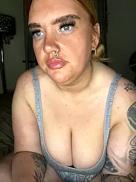 MysteriousMylaX online show from October 13, 7:05 pm