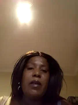 Snapshot of Missparis chatting on September 29, 8:03 pm Missparis online show from September 29, 8:03 pm
