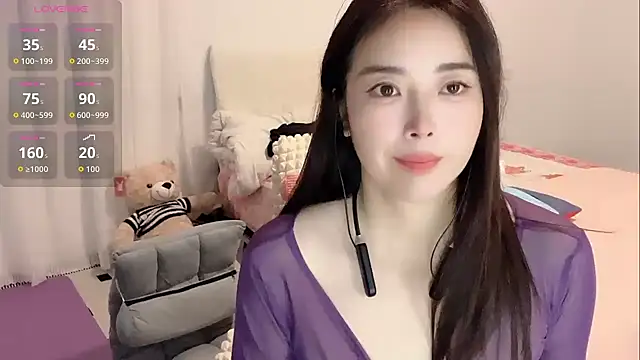 Xiali-166 online show from November 18, 12:28 pm