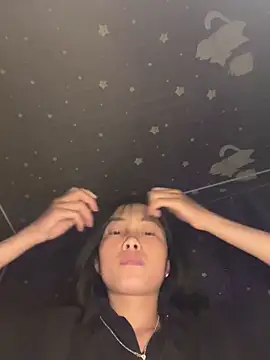 EmLy02 online show from April 24, 12:52 pm