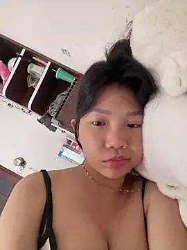 Miumieu online show from October 29, 3:00 am