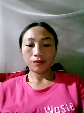Snapshot of lucybaby00 chatting on September 11, 10:21 pm lucybaby00 online show from September 11, 10:21 pm