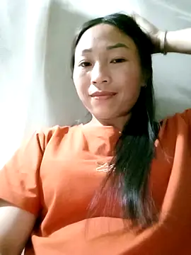 lucybaby00 online show from March 25, 1:36 pm