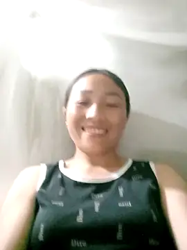 lucybaby00 online show from April 10, 1:39 pm