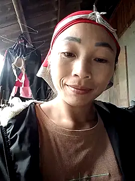 lucybaby00 online show from November 12, 4:21 am