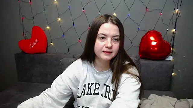 MavkaCute online show from February 15, 7:24 pm