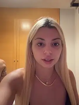 Snapshot of NoeliaGarcia17 chatting on September 20, 12:43 am NoeliaGarcia17 online show from September 20, 12:43 am