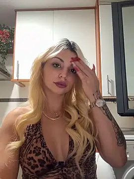 Snapshot of NoeliaGarcia17 chatting on October 3, 11:10 pm NoeliaGarcia17 online show from October 3, 11:10 pm