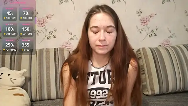Snapshot of KissKarina chatting on October 17, 12:52 pm KissKarina online show from October 17, 12:52 pm