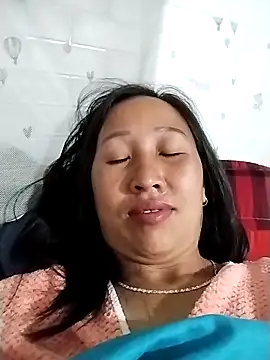 cute love00 online show from February 28, 9:25 pm