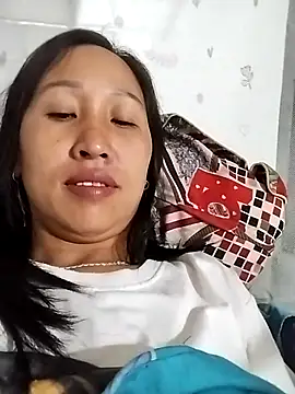 cute love00 online show from February 12, 11:17 pm