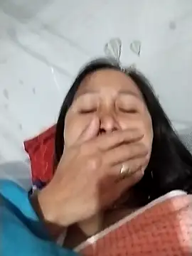 cute love00 online show from March 12, 1:47 pm