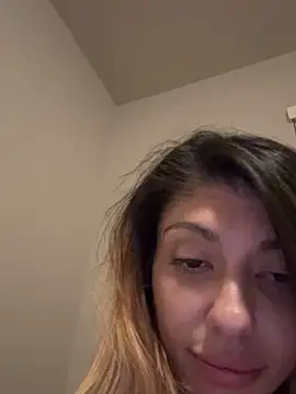 bbgurlnickii online show from October 19, 6:48 am