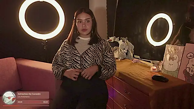 Snapshot of gigifontaine__ chatting on September 29, 10:26 pm gigifontaine online show from September 29, 10:26 pm