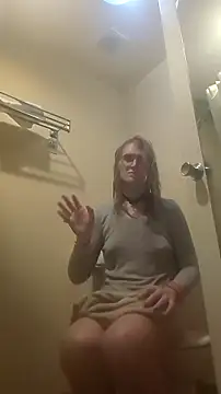 BlondeyMiyMiy online show from September 17, 11:58 pm