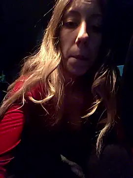 PetiteSecrets online show from January 8, 6:45 pm