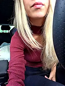 PetiteSecrets online show from October 12, 3:14 pm