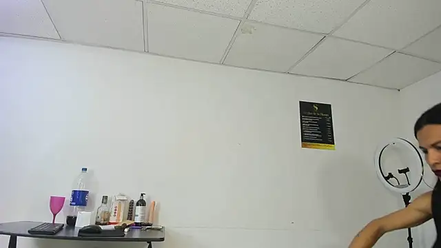 Aisha hotts777 online show from September 29, 1:00 am