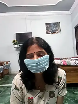 BITEXBABYlove online show from October 31, 4:33 pm