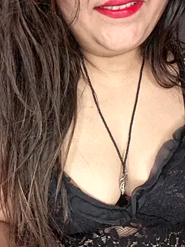 indian-hotmilfs online show from April 13, 8:09 pm