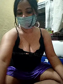 Snapshot of Lusty-radhika chatting on September 29, 3:06 pm Lusty-radhika online show from September 29, 3:06 pm