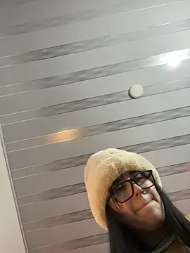 lilitth777 online show from December 2, 1:07 am