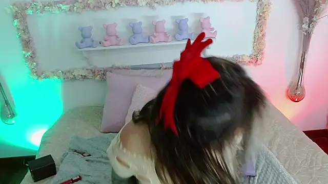Snapshot of vintoria_cherry chatting on October 17, 12:41 pm vintoria cherry online show from October 17, 12:41 pm
