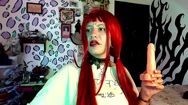Snapshot of MistressMariam_ chatting on October 5, 10:15 pm MistressMariam online show from October 5, 10:15 pm
