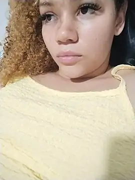 SirenRouge 69 online show from April 25, 9:01 pm