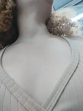 SirenRouge 69 online show from April 21, 8:16 pm