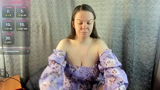 MiaLores online show from February 25, 9:08 am