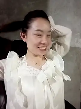 milo123-xx online show from April 22, 9:39 am