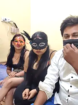 Hot modal online show from May 19, 6:26 pm