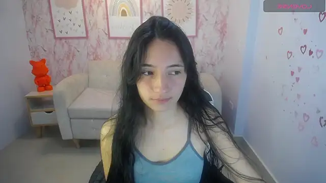 Snapshot of Kylie_ch1 chatting on October 8, 10:52 am Kylie ch1 online show from October 8, 10:52 am