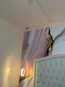 Lucy Milf 474 online show from April 23, 12:29 pm