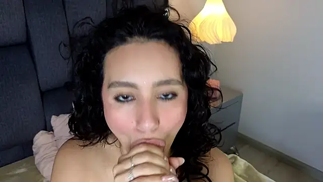 Calipso Parisi online show from March 7, 2:02 pm