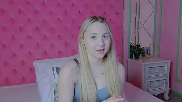 Sky Cutie online show from February 24, 7:51 am