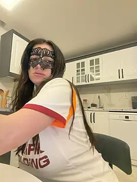 0gece0 online show from April 22, 5:43 pm