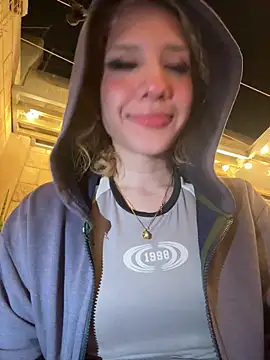 SweetBunnyGF online show from May 23, 1:37 am