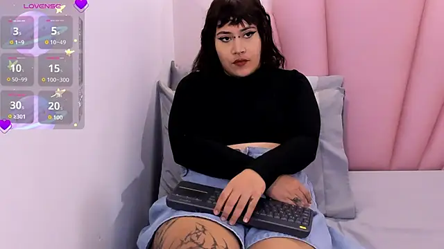 mia yeager online show from September 11, 3:40 am