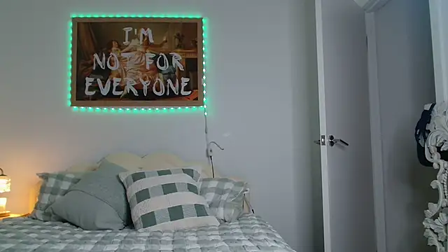 imyourgoodgirl69 online show from March 3, 11:49 am