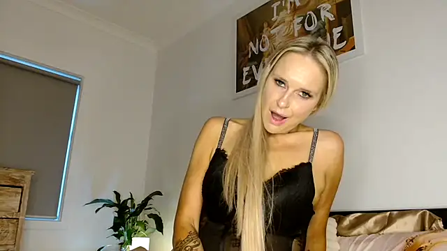 imyourgoodgirl69 online show from November 25, 8:38 am