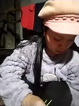 venu00 online show from February 2, 4:55 am